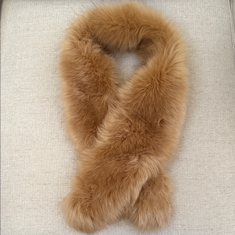Luxurious Tan Faux Fur Scarf